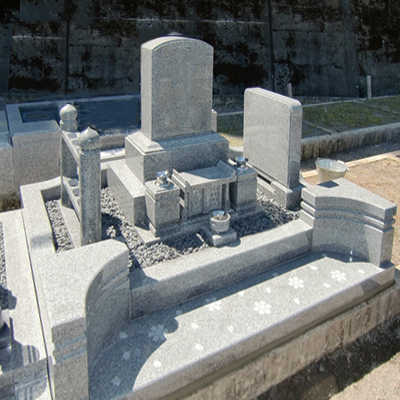 耐震型墓石
